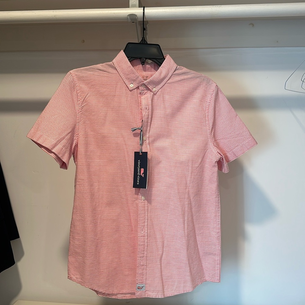 Vineyard Vines - Boys Size XL (16) - Red and White Short Sleeve Button Up